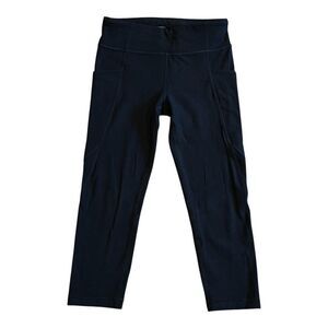 NWT! Athleta Girl Stash Your Treasures Black Capri Leggings Size Medium 8-10